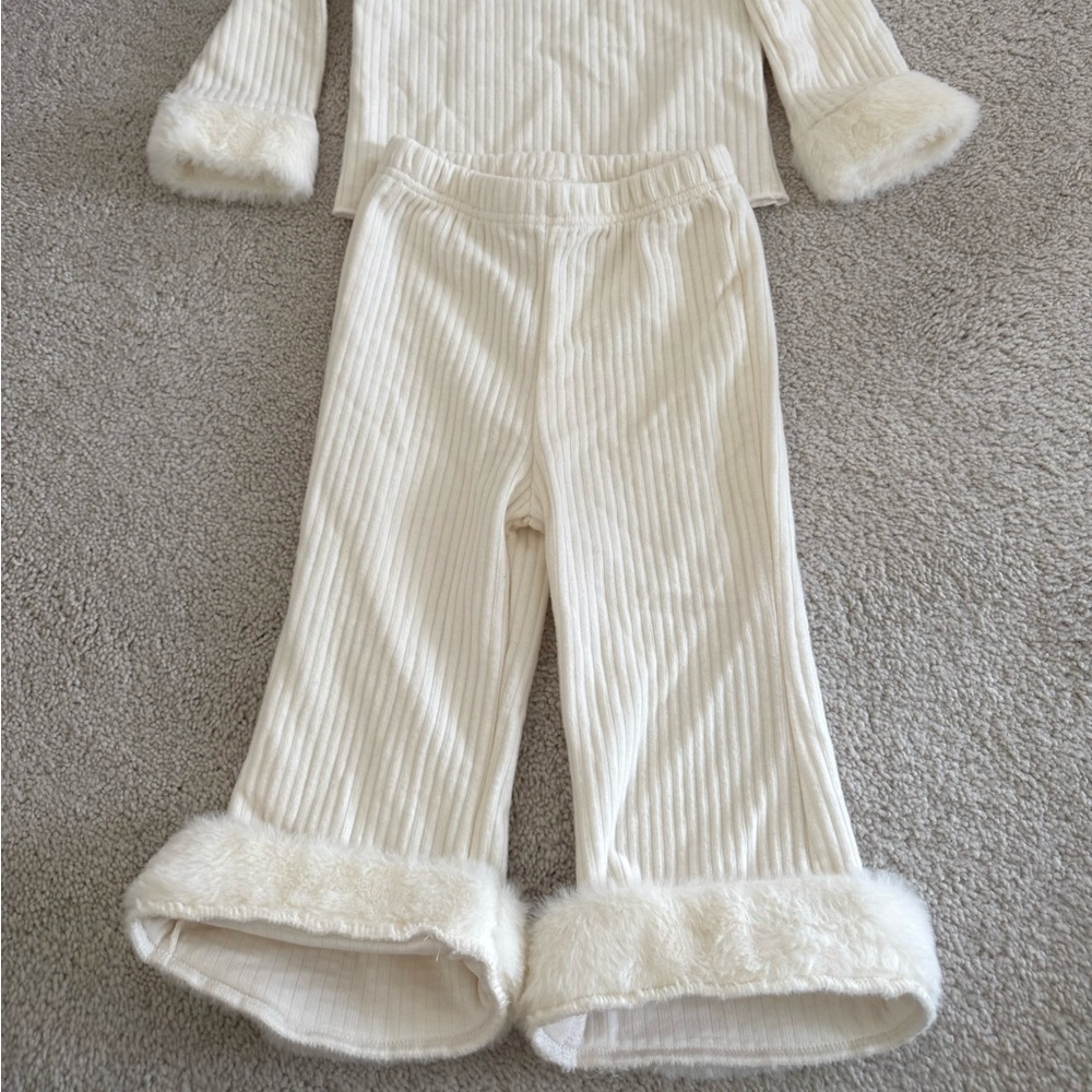 Cream Ribbed Plush-Trim Kids Matching Set - Picture 2 of 7